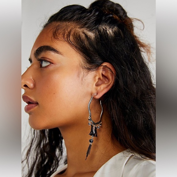 Free People Come Back Baby Hoops - Picture 5 of 5